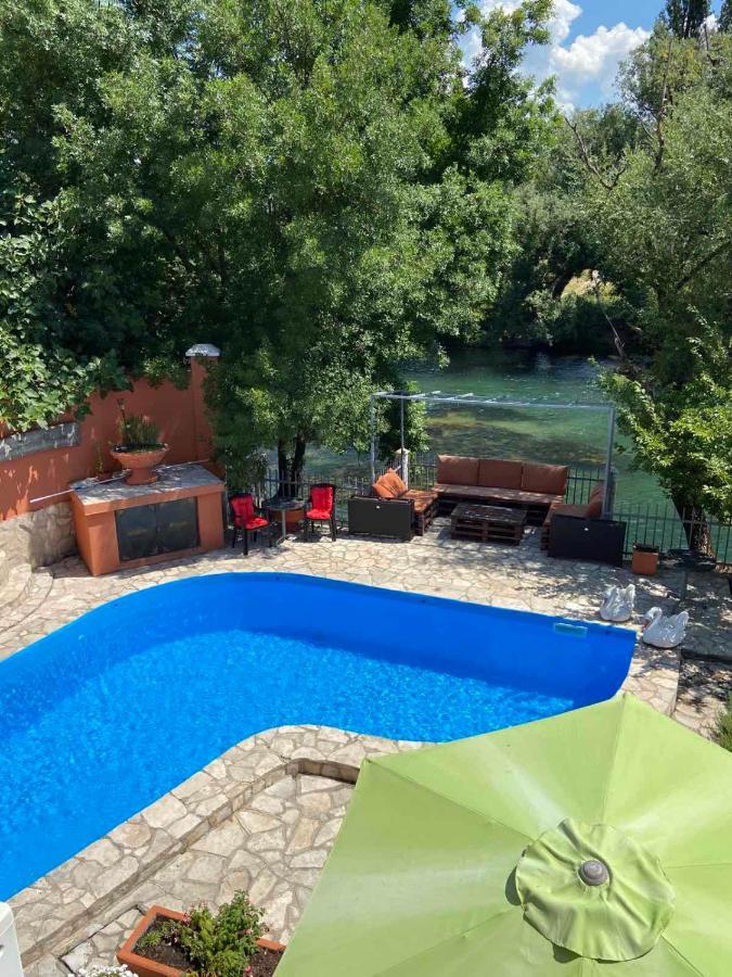 Private Riverside Villa Silvia Mostar Bagian luar foto